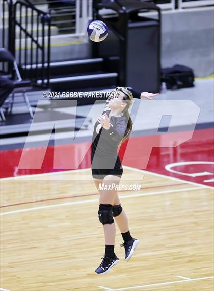 Thumbnail 2 in Bushland vs. Columbus (UIL Volleyball 3A Semifinals) photogallery.