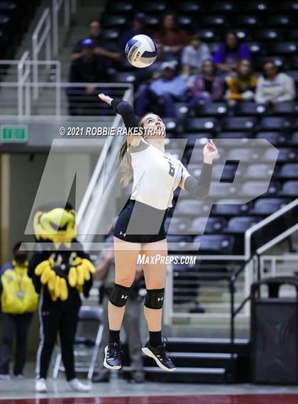 Thumbnail 2 in Bushland vs. Columbus (UIL Volleyball 3A Semifinals) photogallery.