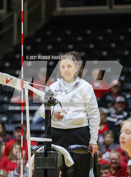 Thumbnail 1 in Bushland vs. Columbus (UIL Volleyball 3A Semifinals) photogallery.
