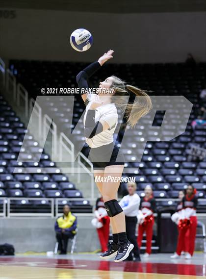 Thumbnail 2 in Bushland vs. Columbus (UIL Volleyball 3A Semifinals) photogallery.