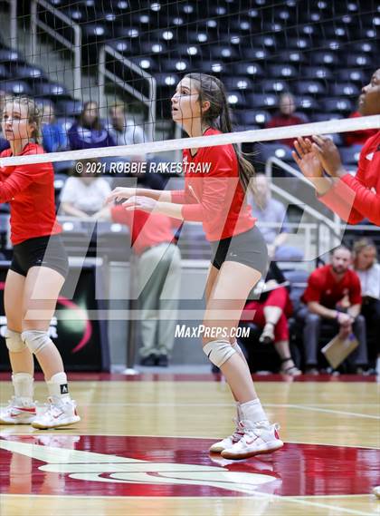 Thumbnail 2 in Bushland vs. Columbus (UIL Volleyball 3A Semifinals) photogallery.