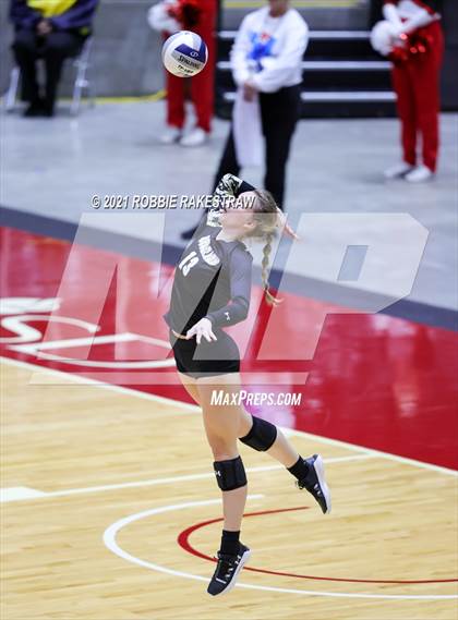 Thumbnail 2 in Bushland vs. Columbus (UIL Volleyball 3A Semifinals) photogallery.