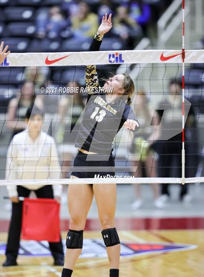 Thumbnail 1 in Bushland vs. Columbus (UIL Volleyball 3A Semifinals) photogallery.