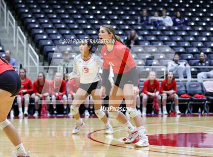 Thumbnail 2 in Bushland vs. Columbus (UIL Volleyball 3A Semifinals) photogallery.