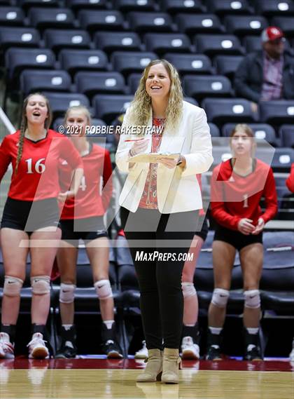 Thumbnail 3 in Bushland vs. Columbus (UIL Volleyball 3A Semifinals) photogallery.