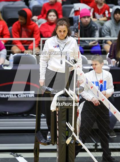 Thumbnail 1 in Bushland vs. Columbus (UIL Volleyball 3A Semifinals) photogallery.