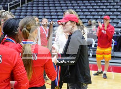 Thumbnail 2 in Bushland vs. Columbus (UIL Volleyball 3A Semifinals) photogallery.