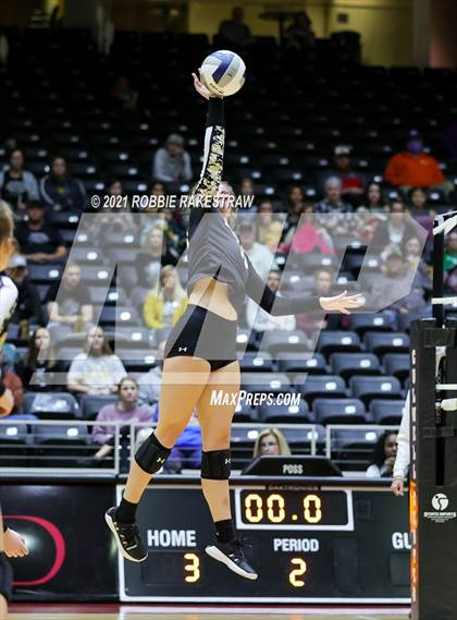 Thumbnail 2 in Bushland vs. Columbus (UIL Volleyball 3A Semifinals) photogallery.