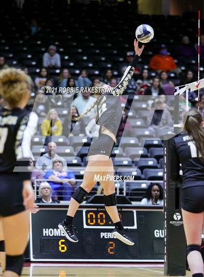 Thumbnail 3 in Bushland vs. Columbus (UIL Volleyball 3A Semifinals) photogallery.