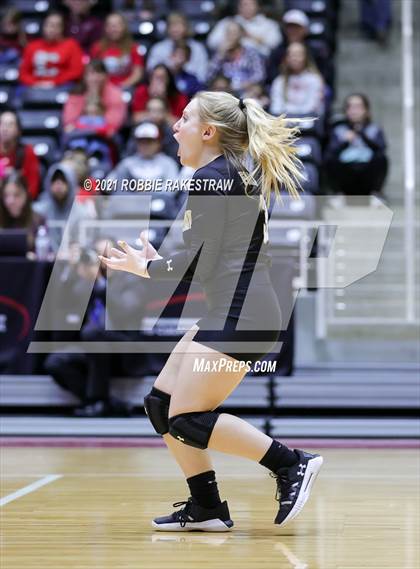 Thumbnail 2 in Bushland vs. Columbus (UIL Volleyball 3A Semifinals) photogallery.
