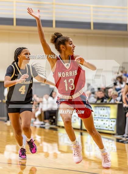 Thumbnail 1 in Norris vs Lincoln Southeast (Jamboree) photogallery.