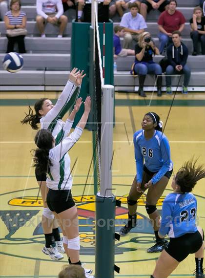 Thumbnail 1 in Zachary @ Archbishop Chapelle (LHSAA Division 1 Regional Playoff) photogallery.