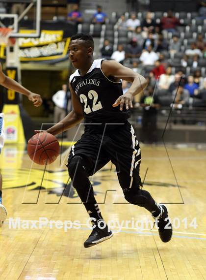 Thumbnail 2 in Southeast vs. East (KSHSAA 6A Playoff) photogallery.