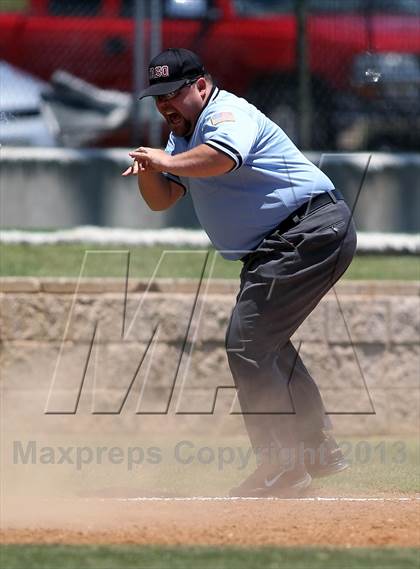 Thumbnail 1 in Crandall vs Athens (UIL 3A Area Playoff - Game 2) photogallery.