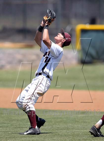 Thumbnail 2 in Crandall vs Athens (UIL 3A Area Playoff - Game 2) photogallery.