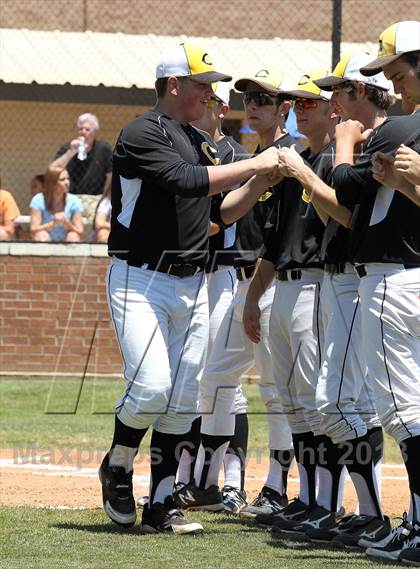 Thumbnail 2 in Crandall vs Athens (UIL 3A Area Playoff - Game 2) photogallery.