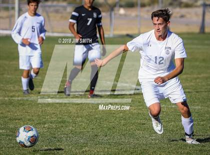 Thumbnail 2 in Rio Rancho @ Volcano Vista (NMAA 5A 1st. Round Playoff) photogallery.