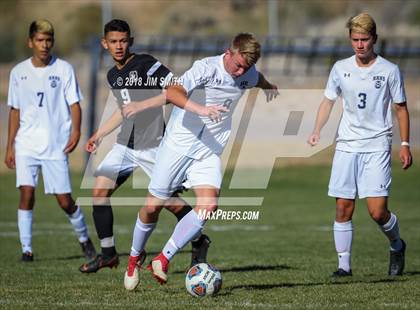 Thumbnail 1 in Rio Rancho @ Volcano Vista (NMAA 5A 1st. Round Playoff) photogallery.