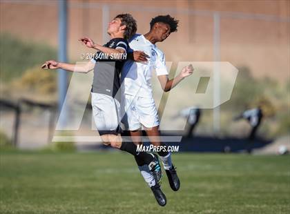 Thumbnail 3 in Rio Rancho @ Volcano Vista (NMAA 5A 1st. Round Playoff) photogallery.
