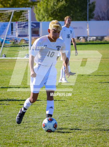Thumbnail 2 in Rio Rancho @ Volcano Vista (NMAA 5A 1st. Round Playoff) photogallery.