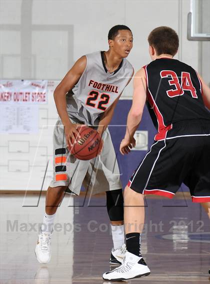 Thumbnail 2 in Foothill vs. Foothill (St. Hope Elite Hoops Classic) photogallery.
