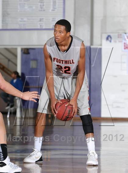 Thumbnail 3 in Foothill vs. Foothill (St. Hope Elite Hoops Classic) photogallery.