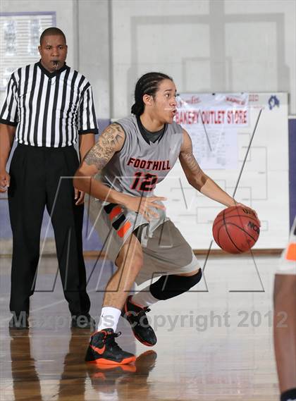Thumbnail 3 in Foothill vs. Foothill (St. Hope Elite Hoops Classic) photogallery.