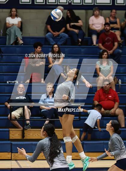 Thumbnail 2 in Clovis North @ Clovis East photogallery.