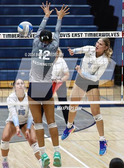 Thumbnail 1 in Clovis North @ Clovis East photogallery.