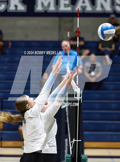 Thumbnail 1 in Clovis North @ Clovis East photogallery.