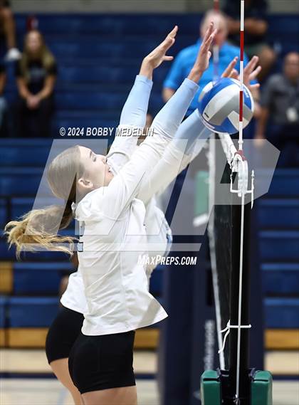 Thumbnail 1 in Clovis North @ Clovis East photogallery.