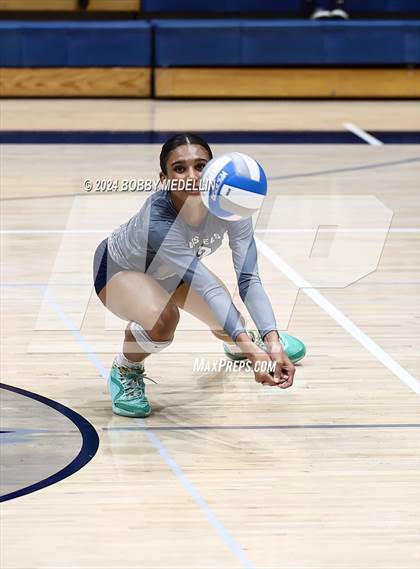 Thumbnail 2 in Clovis North @ Clovis East photogallery.
