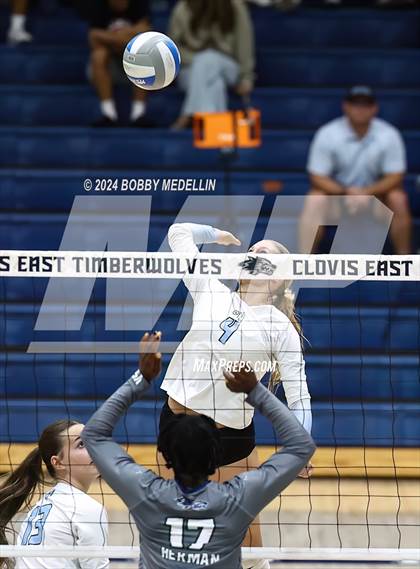 Thumbnail 2 in Clovis North @ Clovis East photogallery.