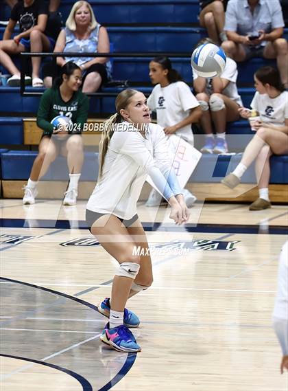 Thumbnail 3 in Clovis North @ Clovis East photogallery.