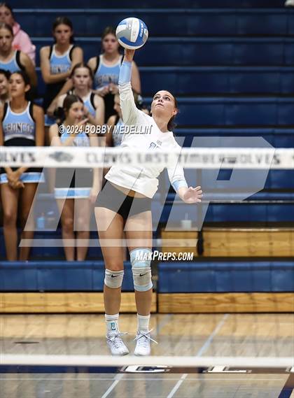 Thumbnail 1 in Clovis North @ Clovis East photogallery.