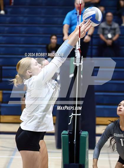 Thumbnail 1 in Clovis North @ Clovis East photogallery.