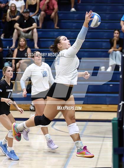 Thumbnail 2 in Clovis North @ Clovis East photogallery.