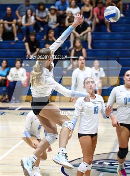 Thumbnail 3 in Clovis North @ Clovis East photogallery.
