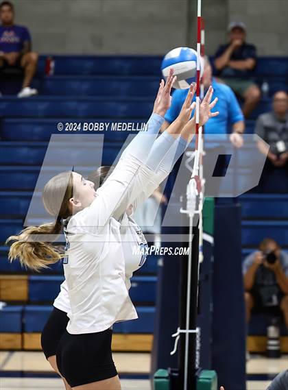 Thumbnail 3 in Clovis North @ Clovis East photogallery.