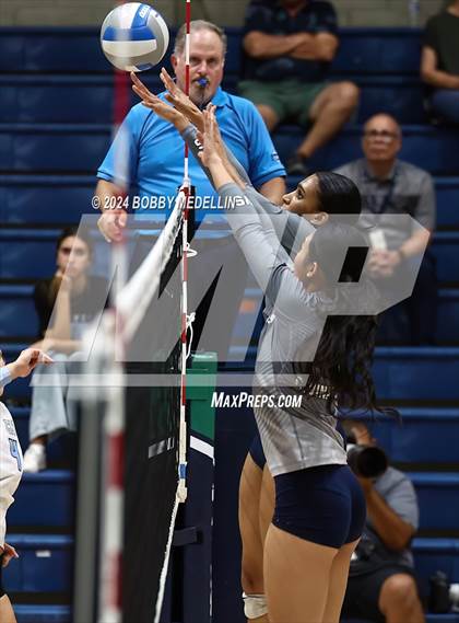Thumbnail 3 in Clovis North @ Clovis East photogallery.