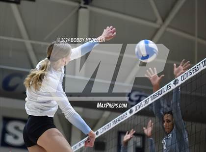 Thumbnail 1 in Clovis North @ Clovis East photogallery.