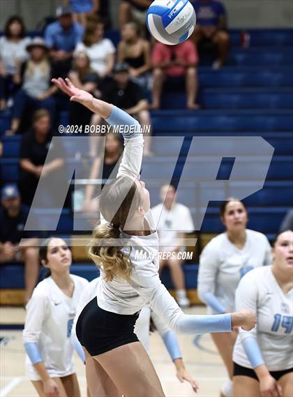 Thumbnail 3 in Clovis North @ Clovis East photogallery.