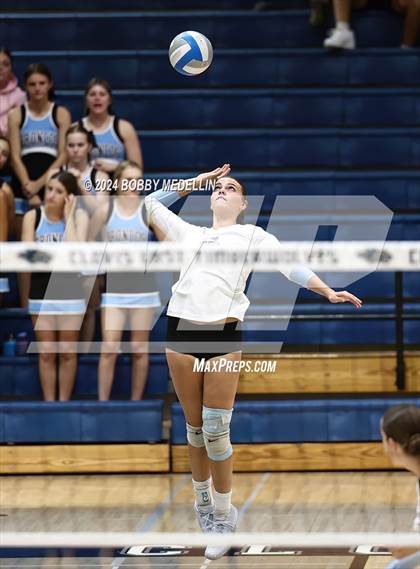 Thumbnail 3 in Clovis North @ Clovis East photogallery.