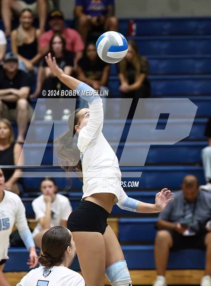 Thumbnail 2 in Clovis North @ Clovis East photogallery.