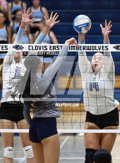 Thumbnail 3 in Clovis North @ Clovis East photogallery.