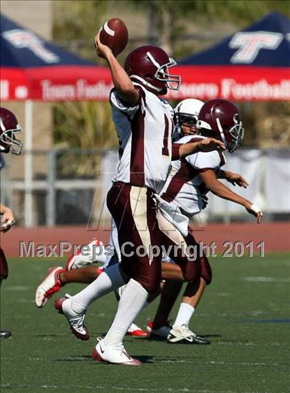 Thumbnail 1 in Valley Christian @ Tesoro  photogallery.