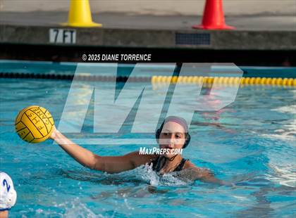 Thumbnail 2 in Oaks Christian vs Alta Loma (Bill Barnett Holiday Cup) photogallery.