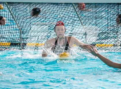 Thumbnail 3 in Oaks Christian vs Alta Loma (Bill Barnett Holiday Cup) photogallery.