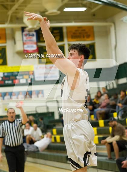 Thumbnail 1 in Mountain View vs. Tempe (Horizon Holiday Hoops Tournament) photogallery.