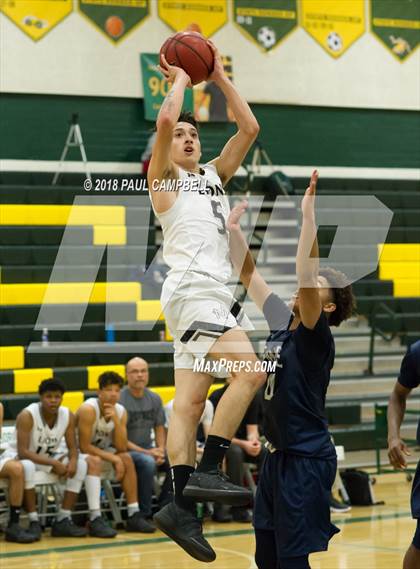 Thumbnail 2 in Mountain View vs. Tempe (Horizon Holiday Hoops Tournament) photogallery.